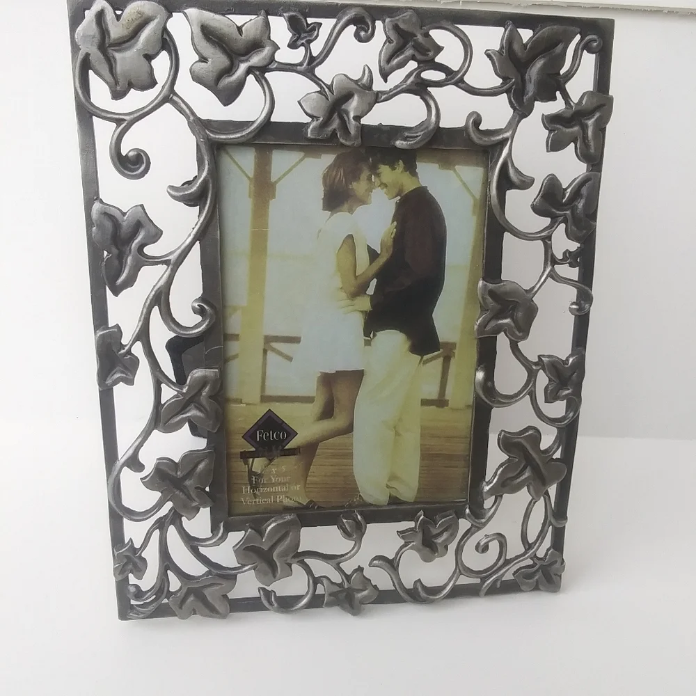 Pewter Picture Frame, Ivy Leaves, 3.5